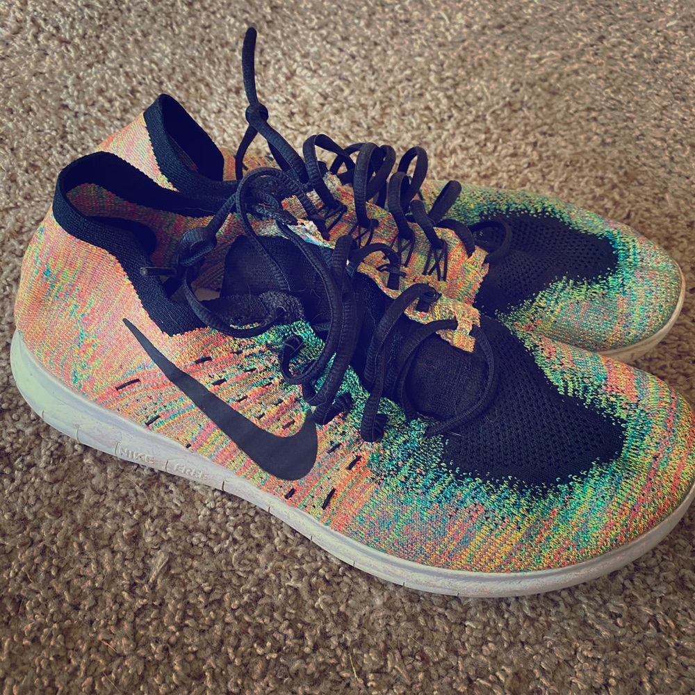 Nike free fly knit